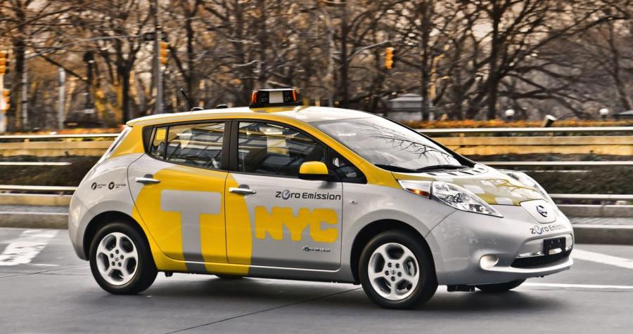  Nissan Leaf NYC taxi 2013 года  (фото 23 из 24)